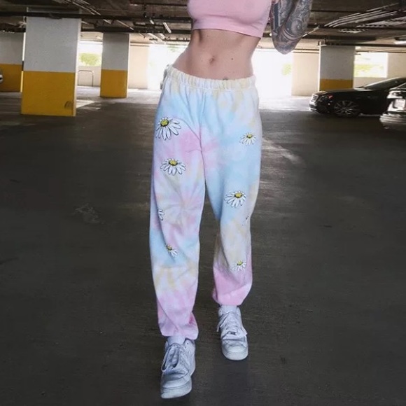 - - - Daisy Tie Dye Joggers - Picture 4 of 4